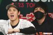 大谷翔平（左）と水原一平氏（2023年）