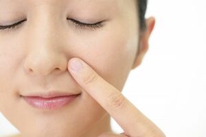 胃腸を整えるとたるみがスッキリ ※画像はイメージです