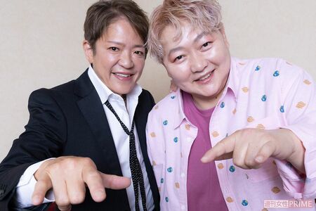 クラッシュ・ギャルズのライオネス飛鳥と長与千種(撮影/矢島泰輔)