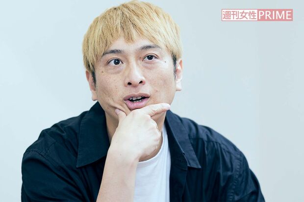 澤井直人と対談するJP