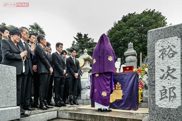2019年7月、石原裕次郎さんの三十三回忌が横浜・鶴見の総持寺にて営まれた（撮影／佐藤靖彦）