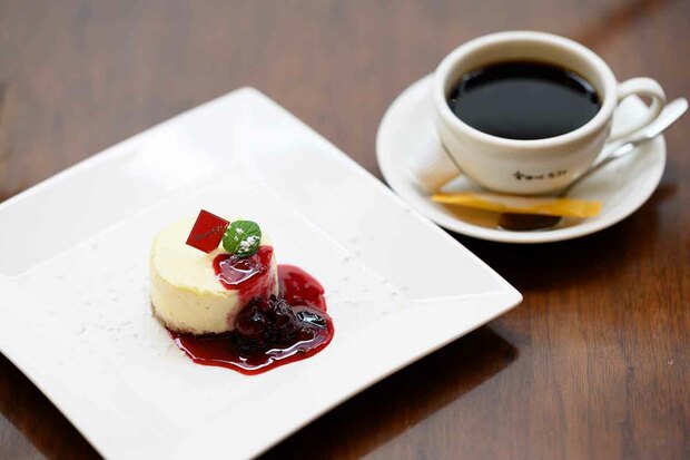 宇田川チーズケーキと宇田川ブレンド