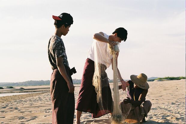 竹内涼真　『世界ウルルン滞在紀SP』(c)MBS