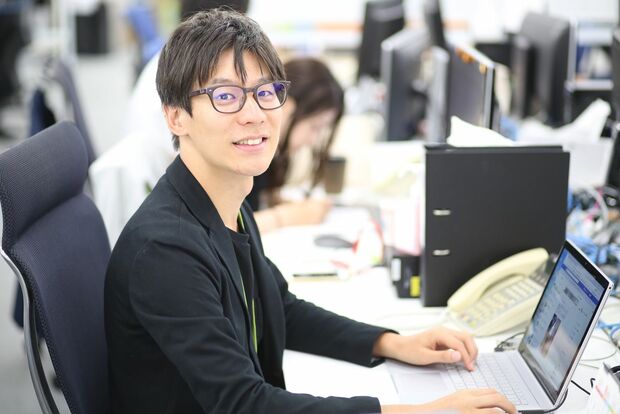 東京・新宿の高層ビル21階にスターティアラボのオフィスがある