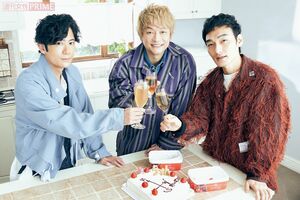 新しい地図の3人（左から稲垣吾郎、香取慎吾、草なぎ剛）