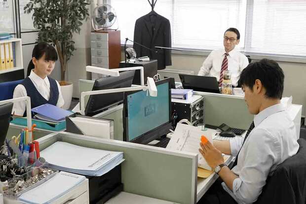 第5話（8月23日放送）では製造部員の経費が問題に　(C)NHK