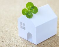 最大30万円分+水道光熱費もダウン「省エネ住宅ポイント」とは?