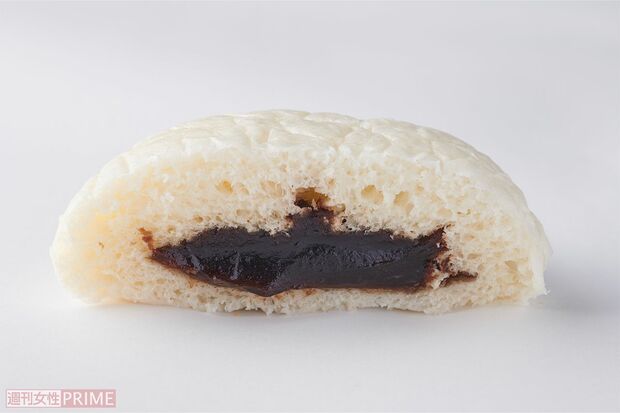 【あんまん】第5位　デイリーヤマザキ　ごまが香るあんまんごまこしあん／140円　撮影／山田智絵