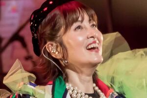 荻野目洋子