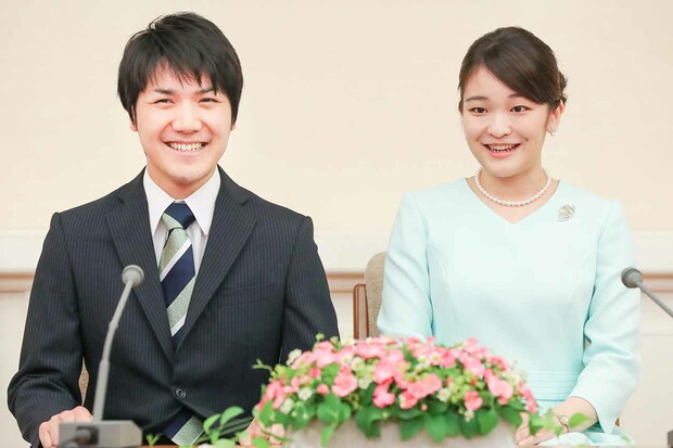 陛下への“小室圭さん関連質問”は物議を醸しそうだが、結果は……（写真は2017年9月・婚約内定会見）