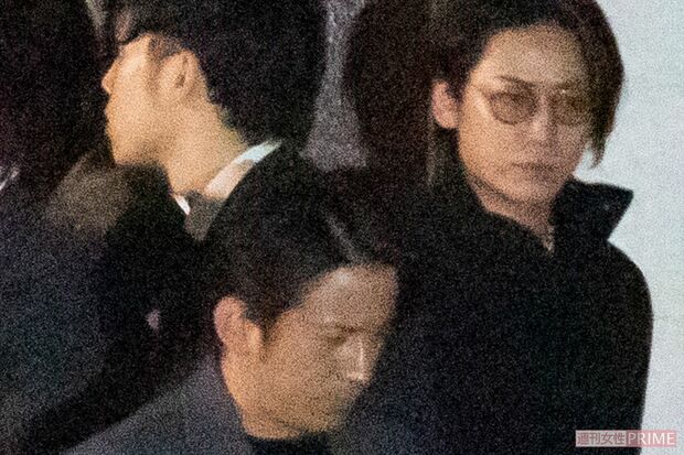 サングラス姿もかっこいいKAT-TUN・亀梨和也とV6・岡田准一