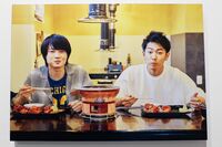 佐藤健&神木隆之介が牛タンを頬張り、化石発掘に成功!? 宮城で映し出された2人の“素顔”