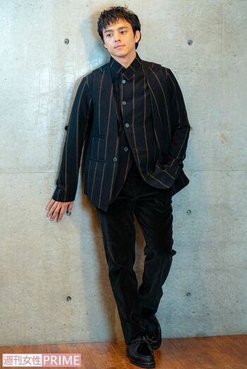 満島真之介　撮影／佐藤靖彦