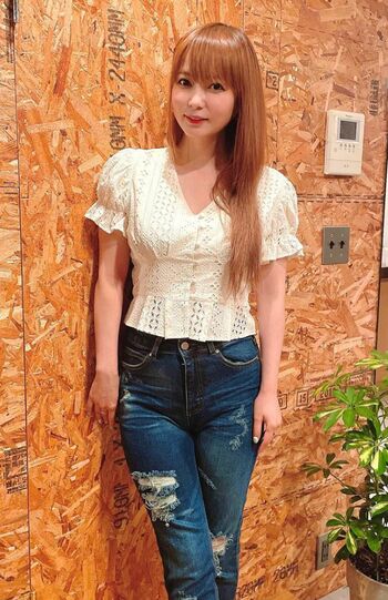 ほっそりとして見える中川翔子（公式インスタグラムより）