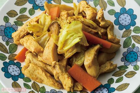 鶏肉とキャベツのカレー炒め 撮影/廣瀬靖士