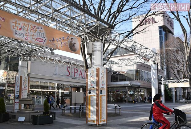 2月13日の地震から10日が経過したJR福島駅前の様子　撮影／ウネリウネラ