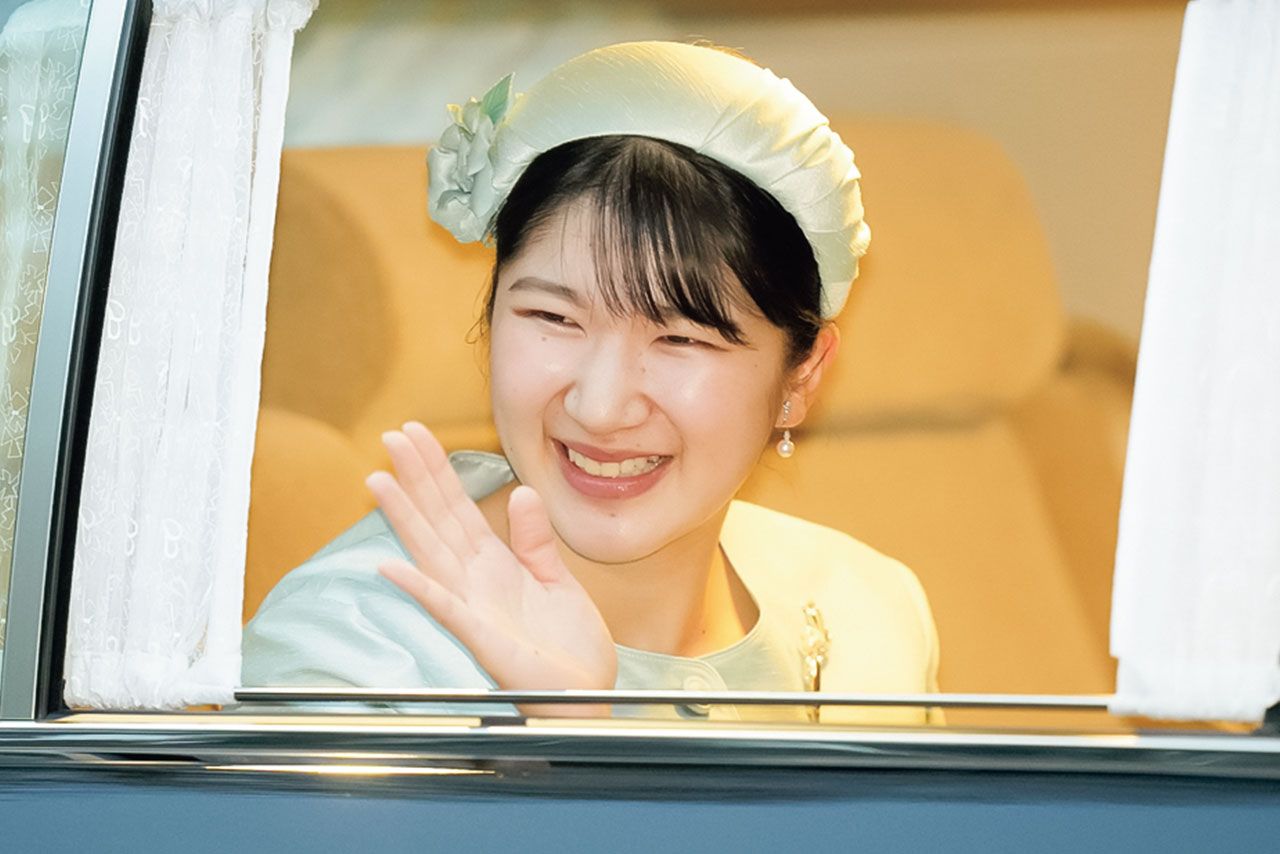 天皇ご一家》愛子さまは上皇ごご夫妻に24歳のご挨拶、陛下は日本山岳会