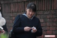 愛子さまの進路先は学習院大? 高校2年生の期末テストに向けて単語帳でお勉強