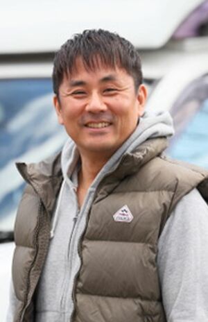 浅井佑一(あさい・ゆういち)●キャンピングカー専門誌編集部を経て、現在は旅とキャンピングカーをテーマにするフリーライター。2014年3月から車中泊しながら、2年3か月かけて道の駅を1059か所を巡り、全国制覇の認定を受ける。現在、1196か所の道の駅を走破している。著書『クルマでふらりと道の駅』ほか多数。