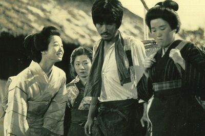 農家の長男が背負う重責と悲哀を巧みに演じた吉岡さん（右から2人目）