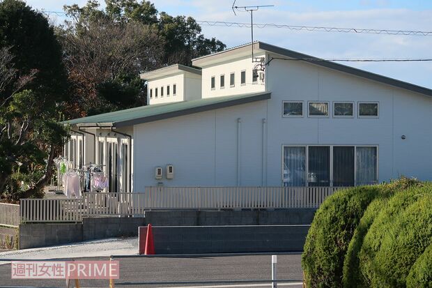事件現場となった「なないろの家」