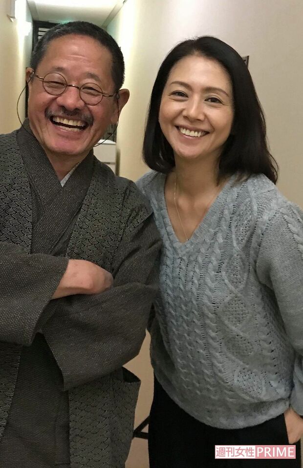 事務所独立後の小泉今日子さんが椿組の舞台『毒おんな』で外波山と共演。連日連夜の超満員