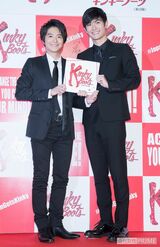 '16年の舞台『キンキーブーツ』で小池徹平（左）とW主演