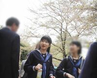 愛子さまの”ガールズトーク”歩行にお付きの側衛たちが困惑