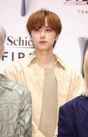 高石あかりと『α-X's』に所属していた現『INI』の尾崎匠海