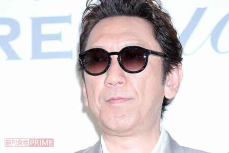 布袋寅泰　100曲を超える数多くの歌詞を提供してきた