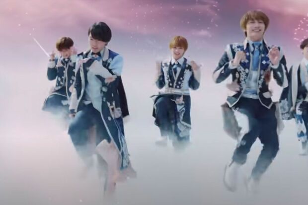 なにわ男子の『ダイヤモンドスマイル』公式MVより抜粋