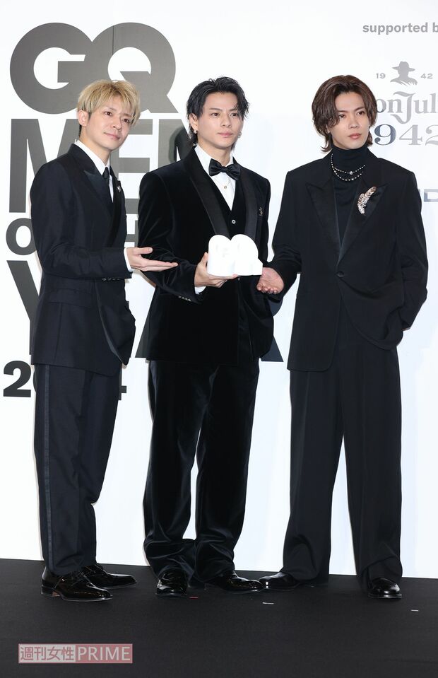 『Number_i』の3人(左から岸優太、平野紫耀、神宮寺勇太)