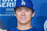 ドジャース・山本由伸が“巨大ビルボード前”で記念撮影＆7900万円高級時計も公開…