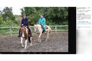 注目を集めた木村拓哉着用のフリース（『秋山ロケの地図』公式Xより）