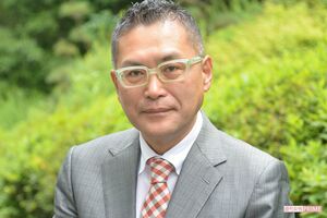 沢田浩（さわだひろし）書籍編集者。'55年に福岡県に生まれる。学習院大学卒業後、'79年に主婦と生活社入社。『週刊女性』時代は皇室担当として皇太子妃候補としての小和田雅子さんをスクープ。セブン＆アイ出版に転じ、生活情報誌『saita』編集長を経て、書籍編集者に。'18年、常務執行役員パブリッシング事業部長を最後に退社。