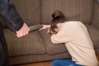 夫が娘のしつけで包丁を持ち出し修羅場に! それでも離婚しない妻が突きつけた「誓約書」