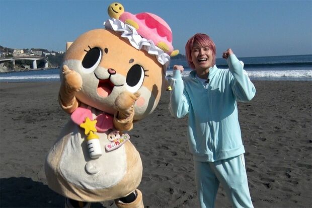ボケるちぃたん☆に対し、手越祐也がツッコむ構図(公式ツイッターより)