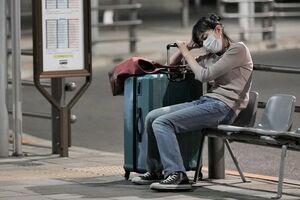 映画『夜明けまでバス停で』10月8日（土）より新宿K's cinema、池袋シネマ・ロサほか全国順次公開 配給：渋谷プロダクション
©2022「夜明けまでバス停で」製作委員会