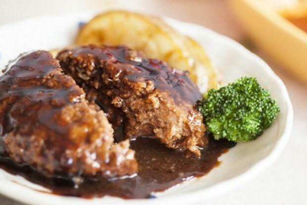 『鉄板焼ハンバーグデミソース20個』（福岡県飯塚市　寄付金額：1万円　還元率：44.1％）