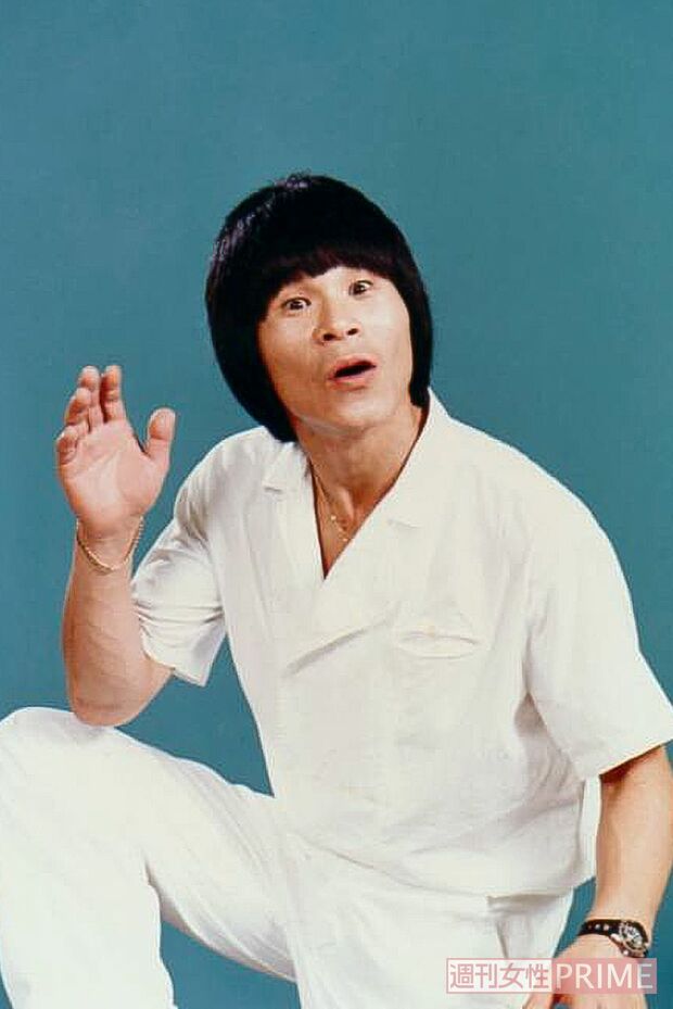 芸人デビューした当時。舞台上でいかに目立つか、を考えていた