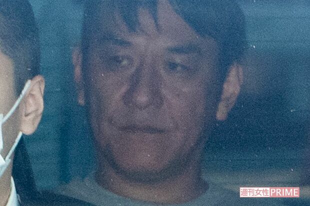 3月14日午前、多くの報道陣が集まる中、身柄のある警視庁東京湾岸署から送検された瀧