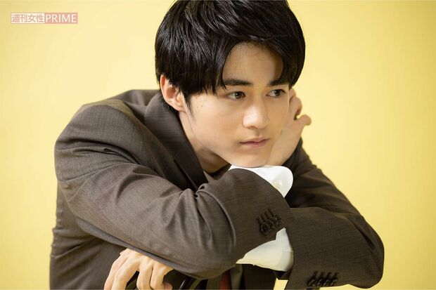 鈴鹿央士（撮影／齋藤周造）