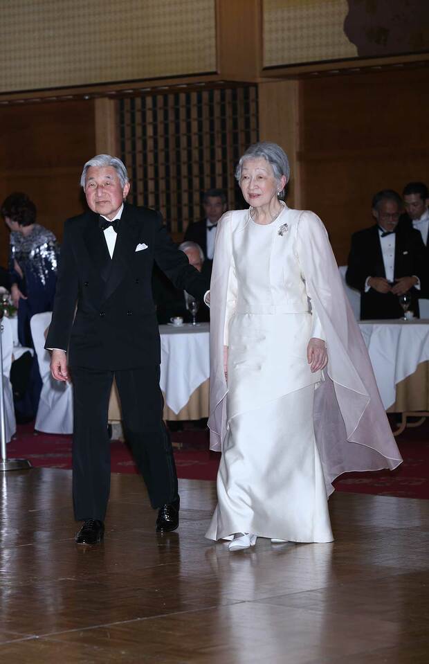 国際婦人福祉協会チャリティーボールで社交ダンスをご披露（'13年4月12日）