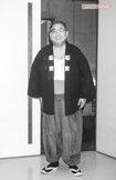 ドラマ『寺内貫太郎一家'98秋』の制作発表で貫太郎に扮した亜星さん（1998年9月撮影）