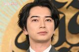 松本潤「ハリソン山中?」近影が『地面師たち』の豊中…