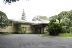 昨年9月に改修が終了した秋篠宮邸。高額な改修費や佳子さまのひとり暮らし騒動が物議を醸した