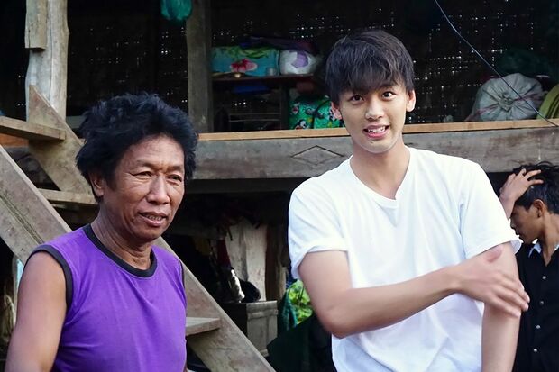 竹内涼真　『世界ウルルン滞在紀SP』(c)MBS