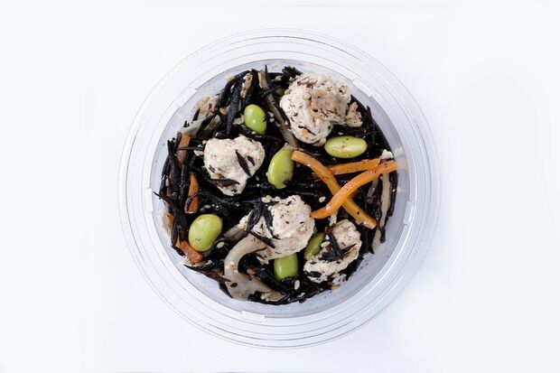 お豆腐とひじきの煮物