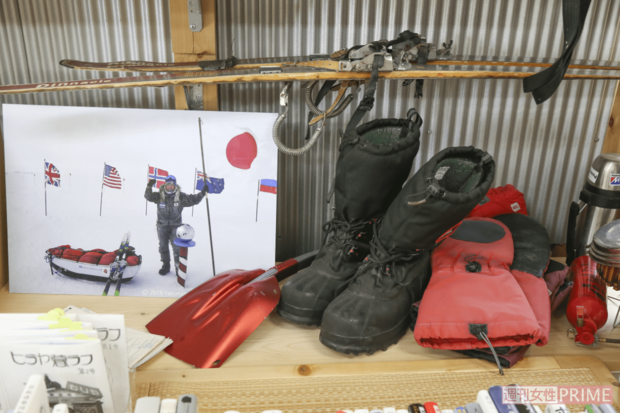 『冒険研究所書店』には本のほかに荻田さんが冒険の際に使った装備も