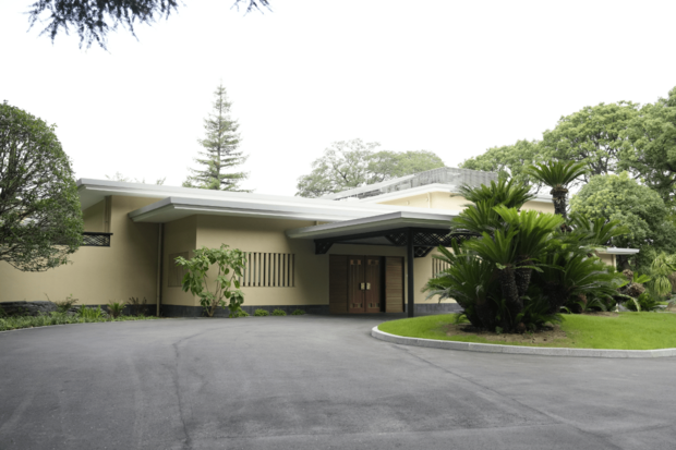 昨年9月に改修が終了した秋篠宮邸。高額な改修費や佳子さまのひとり暮らし騒動が物議を醸した